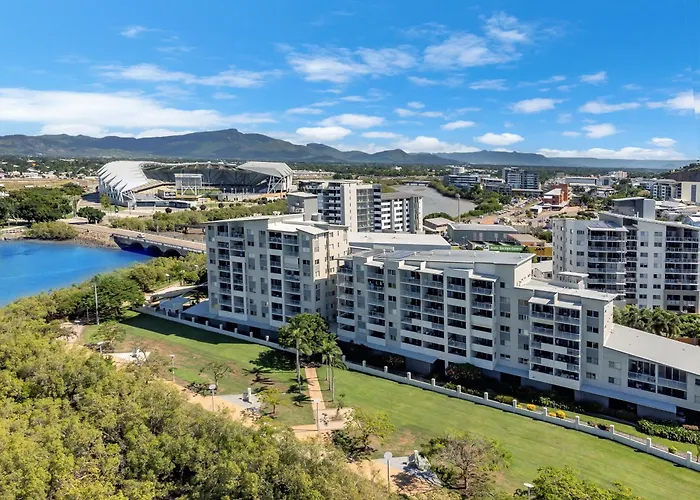 City Riverside Apartment 25
